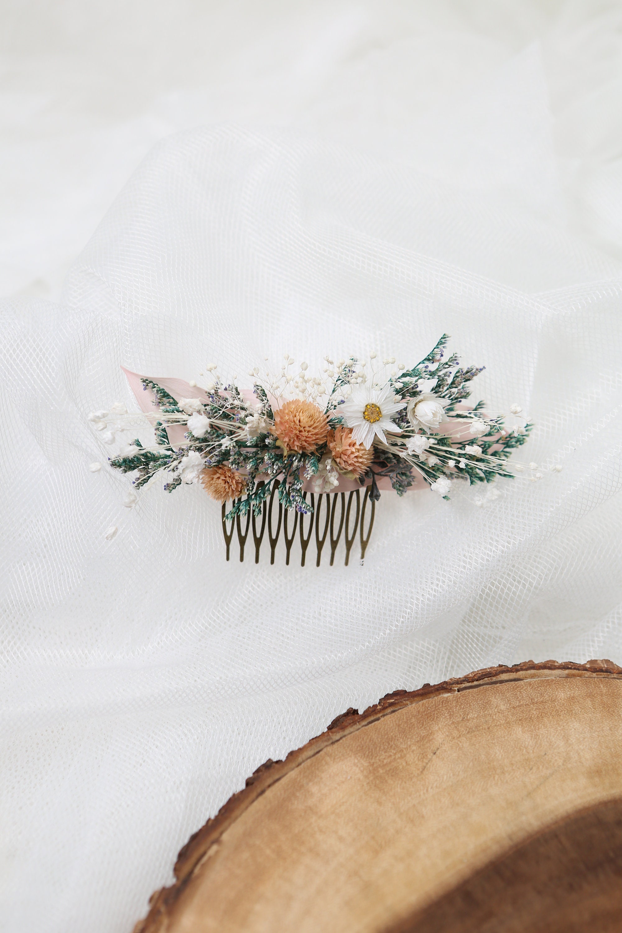 Dreamy Romantic Wedding Hair Comb made with dried and Preserved Flowers | Wedding Hair Combs | Bridal Accessories