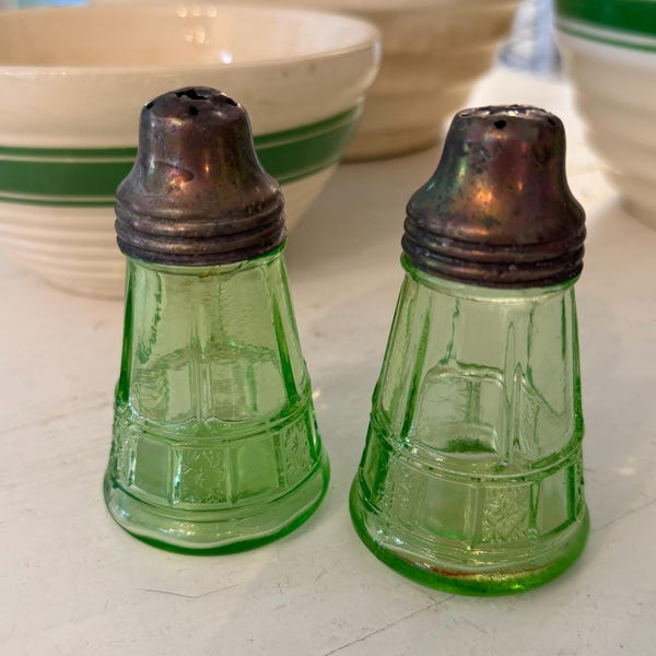 Pair of 1960s Vintage Green pressed Glass Salt and Pepper Shakers/ShabbyChic, cottage, Farmhouse