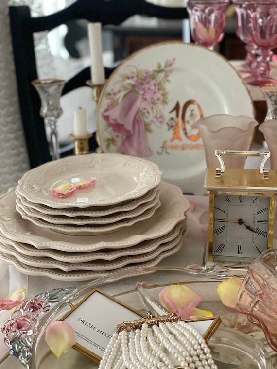 Pioneer Woman Dishes - Pink Polka Dot Creations