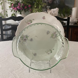 Vintage Green Pyrex Pie Pan 10”Glass pie plate/ 1970sPyrex bakeware pyrex serveware,Cookware/Shabbychic, Cottagecore,Feminine,LSF,Farmhous