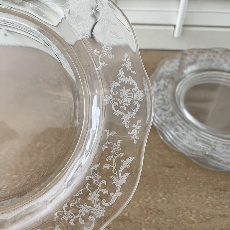 Vintage Fostoria Navarre Scrolling Floral Glass Plates Dessert & Salad