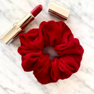 RED VELVET SCRUNCHIE (Free Uk Delivery when purchasing 3+ items)