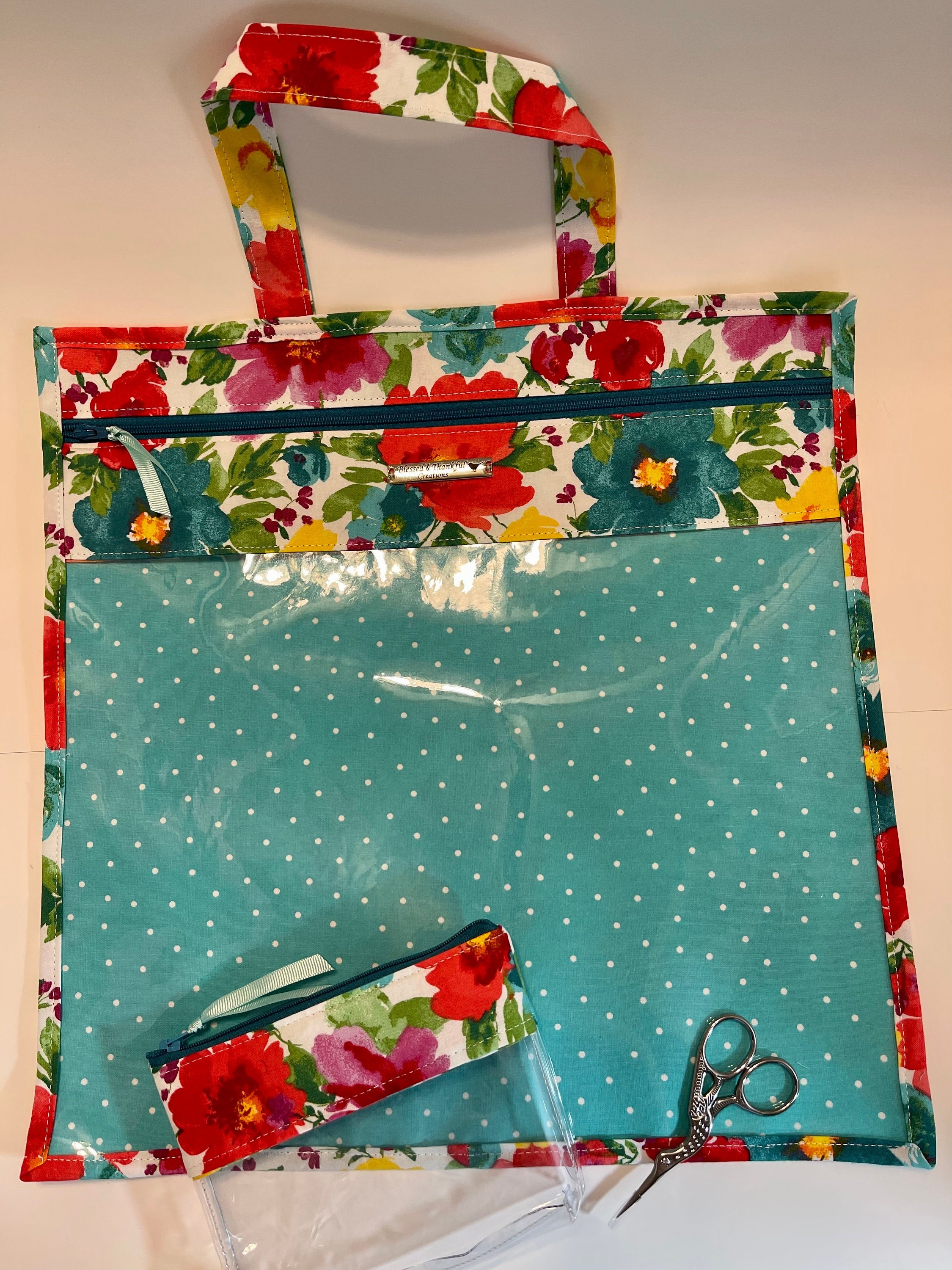 How to make an easy WIP Project Bag with Vinyl and a Zipper