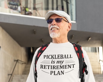 T-shirt de pickleball en coton unisexe à manches longues, cadeau de pickleball personnalisé, cadeau de retraite, pagaie de pickleball, fête des mères, fête des pères, grand-mère grand-père