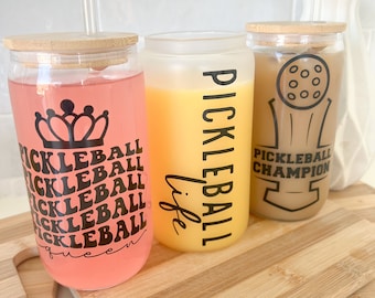 Cadeau de pagaie de pickleball Gobelet en verre Tasse de café glacé Verre de bière Cadeau de pickleball Cadeau de retraite Cadeau de Noël Cadeau de pagaie de pickleball personnalisé