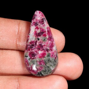 Wspaniały najwyższej jakości naturalny Edulite w kształcie gruszki, luźny kamień szlachetny do wyrobu biżuterii, 27,60 Ct, 36X19X5 MM UV-449