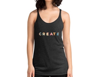 Könnte beinhalten: Ein dunkelgraues Tanktop mit dem Wort "CREATE" in bunten Buchstaben.