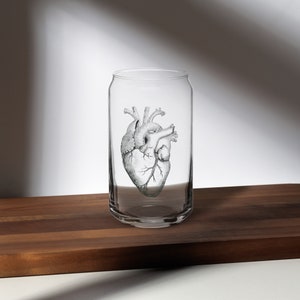Anatomical Heart Round Glas,  Heart Glass, Anatomical Heart, Doctor Gift, Nurse Gift, Hospital Gift, Cardiology Gift, GIft for a Dr, Dr Gift
