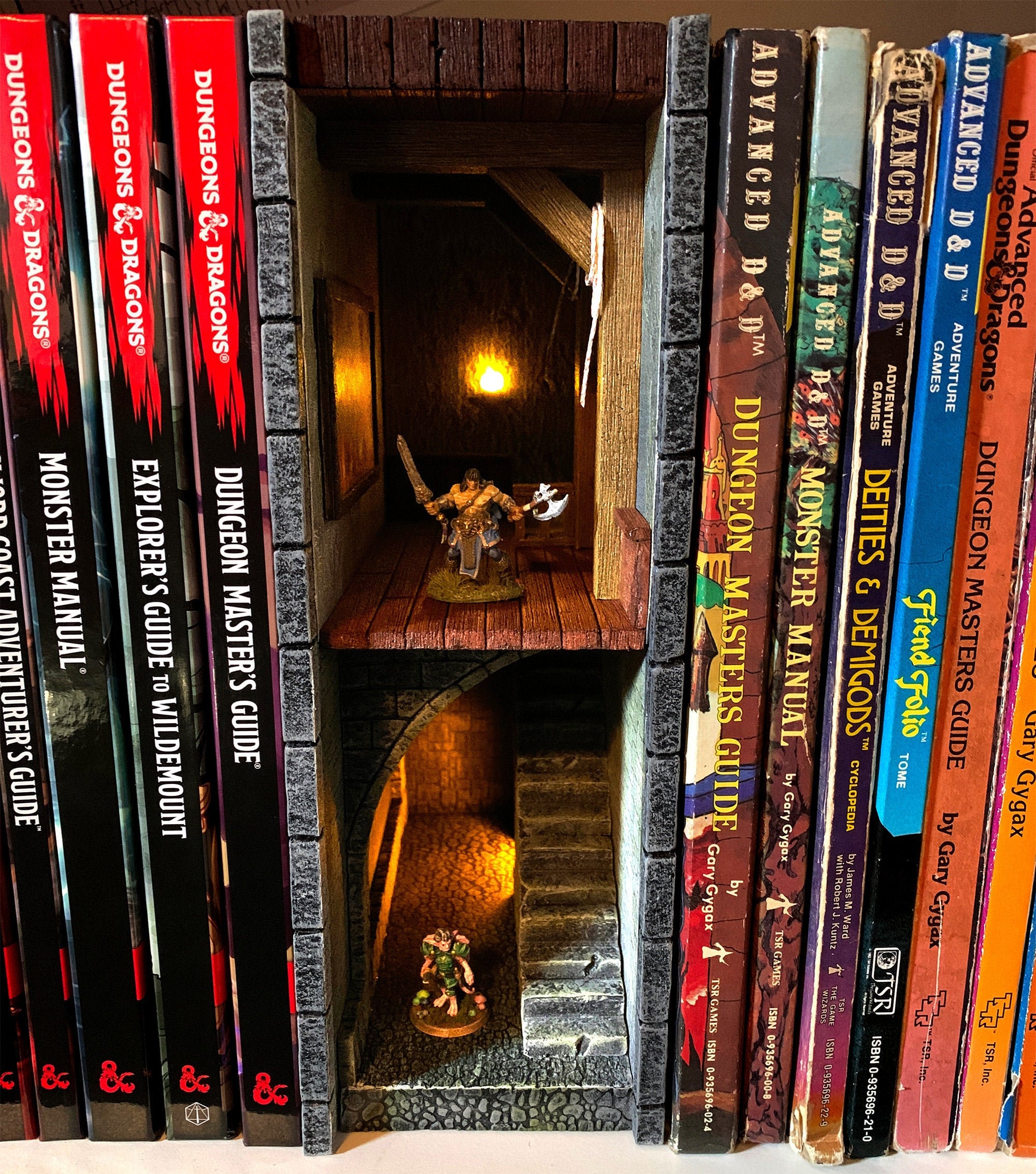 D&D Book Nook Shelf Insert / Diorama RPG / Castle Themed Etsy Australia