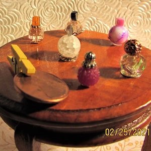 Dollhouse Miniature Perfume Bottles/Mini Vanity Sets: Pinks