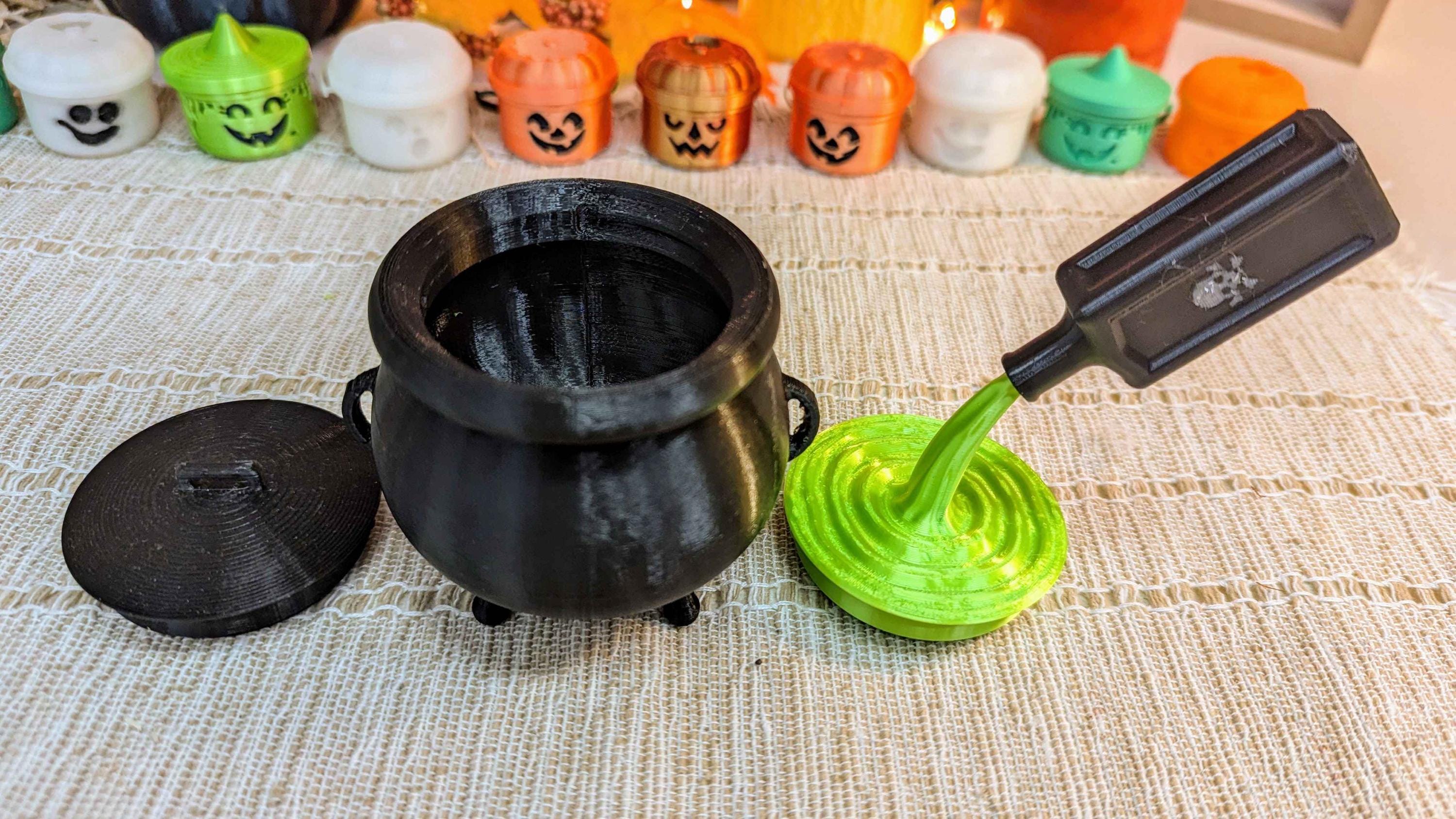 Halloween Cauldron Candy Container, Piggy Bank, Planter, With Screw on ...