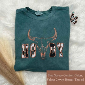 Embroidered Comfort Colors® OR Gildan Howdy Skull Boho Cow Skull, howdy sweatshirt, Wild west, Western Graphic crewneck, Cowgirl crewneck