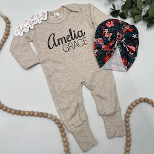 Embroidered Floral Girl Coming Home Outfit, Personalized Baby Romper, Newborn Gift, Baby Shower Present, Floral Baby Shower Outfit, Present