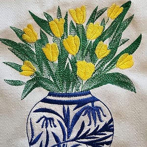 Besticktes Geschirrtuch: Chinoiserie-Vase gelbe Tulpen 40 x 60 cm