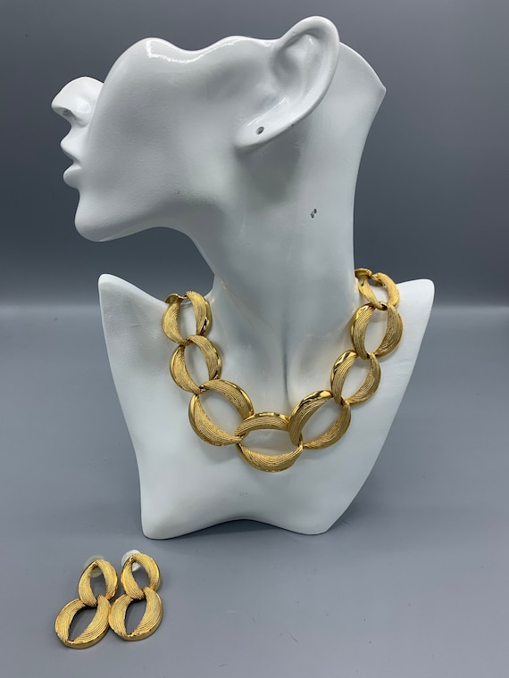 Vintage Napier Parure Earrings and necklace.