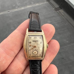 1940 Gruen Curvex “Major” 15-Jewel Wristwatch – Gold-Filled Case – Runs Well