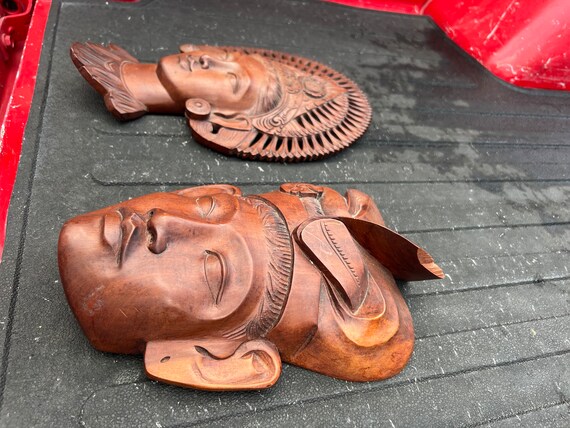 20世紀半ばのバリ島インドネシアの木製の男性と女性の顔の彫刻 - Etsy 日本