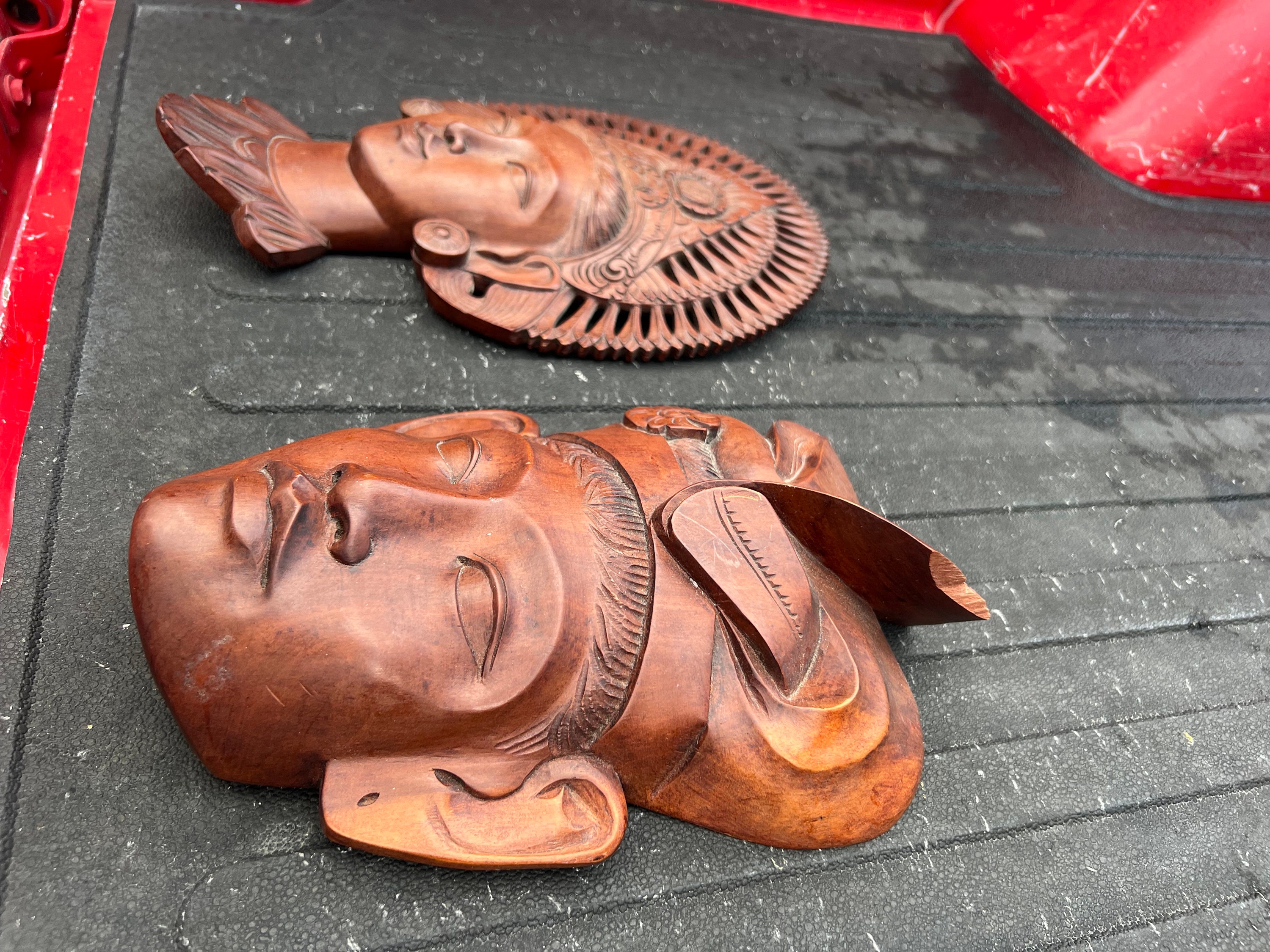20世紀半ばのバリ島インドネシアの木製の男性と女性の顔の彫刻 - Etsy 日本