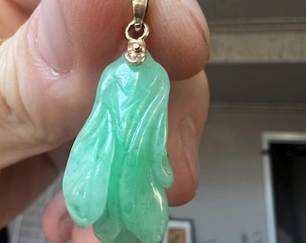 Chinese Carved Jade Lotus Pendant 18k Gold Bail 12k Gold Filled Chain Vintage Green Jade Necklace