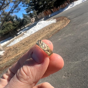 10K Black Hills Gold Band - Size 7 - 3 Grams