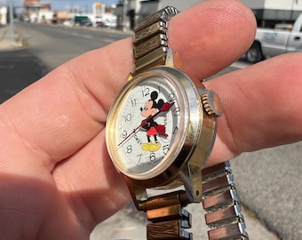 Vintage Bradley Mickey Mouse Watch – Mechanical Wind-up – Walt