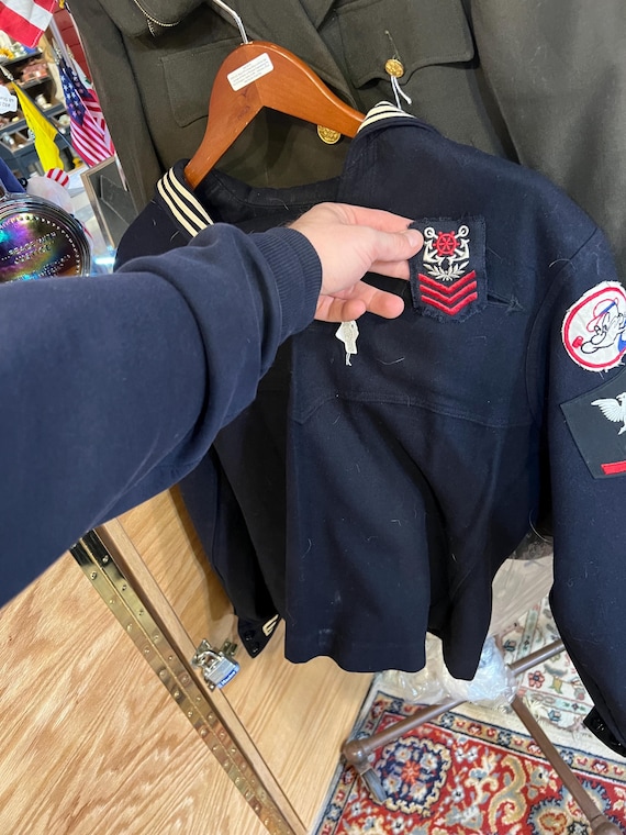 1973 Vietnam Era U.S. Navy BT3 Dress Blue Uniform Set Jumper & Pants Popeye Engineering Patch Dragon Liberty Cuffs