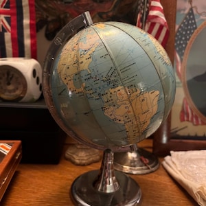 1983 Vintage chinesischer Globus