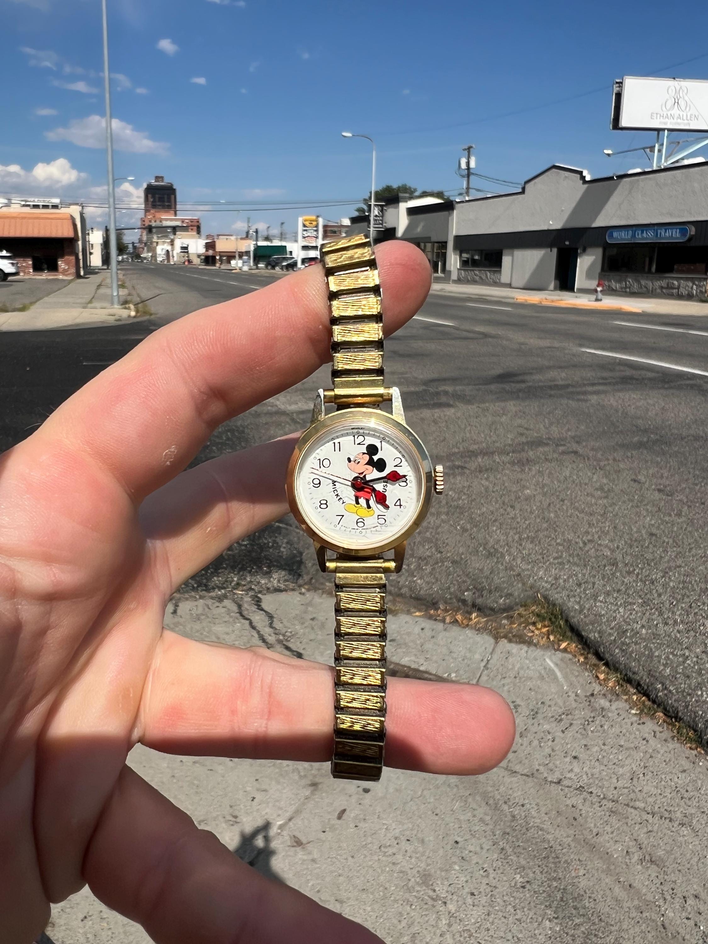 Vintage Bradley 17 Jewels Disney Mickey Mouse Manual Winding Watch Gold MICKEY MOUSE  main image 2