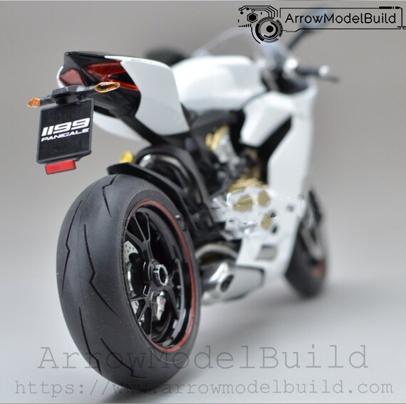 Tamiya 1/12 Ducati Panigale 1199 Custom Edition - Motorcycles