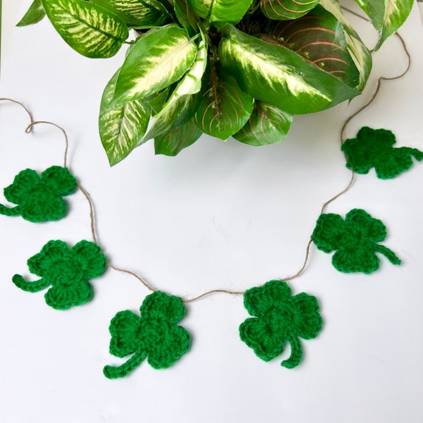 Crochet green Shamrock garland, St, Patrick’s Day garland, green clover garland, St. Patrick’s Day decor, crochet clover, Luck of Irish