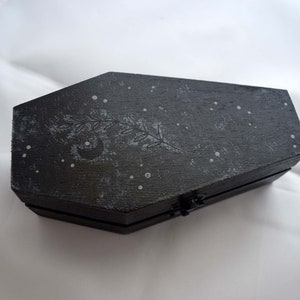 Coffin Gothic Box | Small trinket box, coffin, jewelry box, herb wooden box, witchy wooden box, box with hinge