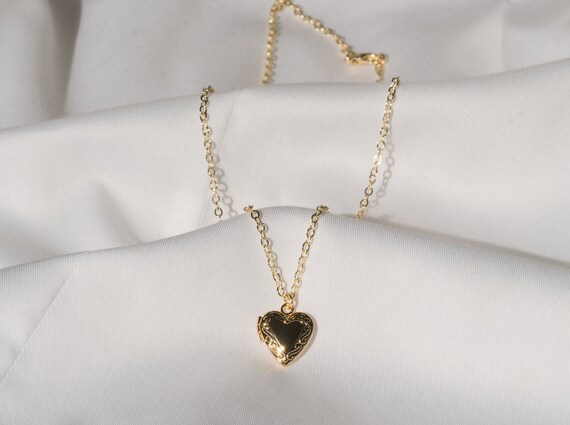 Vintage Flower Heart Locket Necklace Gold Plated Dainty Charm Valentines  Gift | eBay