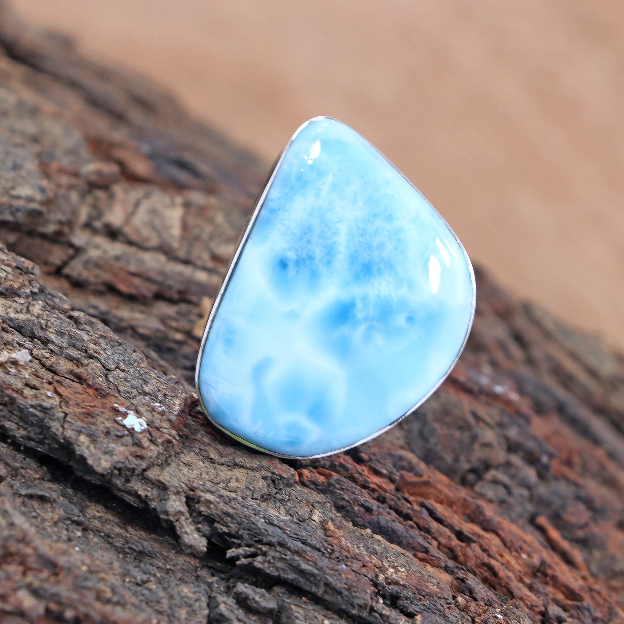 ラリマーリング：ファンシーカットスカイブルーペクトライト、925