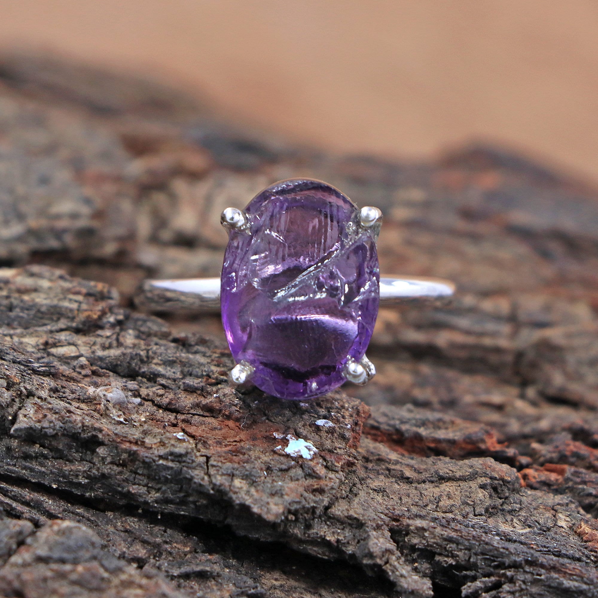 オーバルラフアメジストリング：2月の誕生石、925スターリングシルバー