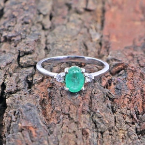 Emerald Cubic Zirconia Ring- Emerald Ring- 925 Sterling Silver Ring- Birthstone Ring- Gift For Her- Wedding Ring