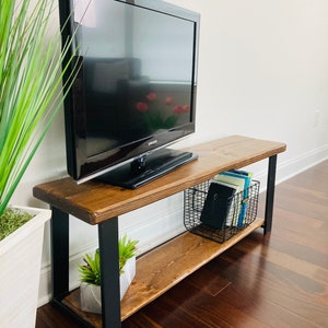 Mueble para TV con consola de madera maciza, soporte para TV, consola multimedia con patas de metal, soporte para tocadiscos, PERSONALIZABLE imagen 6