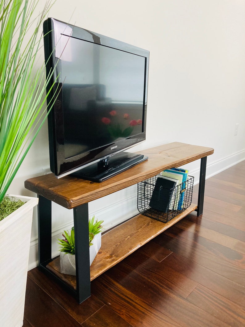 Mueble para TV con consola de madera maciza, soporte para TV, consola multimedia con patas de metal, soporte para tocadiscos, PERSONALIZABLE imagen 6