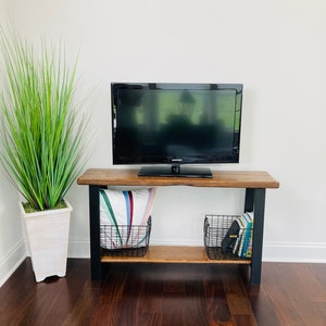 Mueble para TV con consola de madera maciza, soporte para TV, consola multimedia con patas de metal, soporte para tocadiscos, PERSONALIZABLE imagen 7