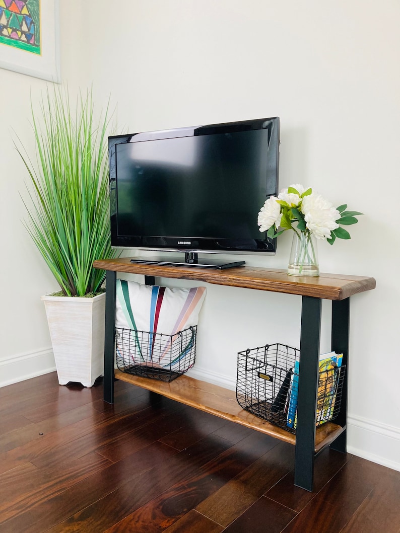 Mueble para TV con consola de madera maciza, soporte para TV, consola multimedia con patas de metal, soporte para tocadiscos, PERSONALIZABLE imagen 5