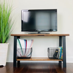 Mueble para TV con consola de madera maciza, soporte para TV, consola multimedia con patas de metal, soporte para tocadiscos, PERSONALIZABLE imagen 3