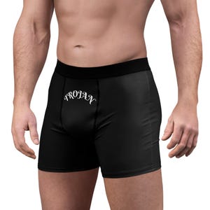 Men&#39;s Boxer Briefs with Bold Designs, Comfortable Fit for Daily Wear, Ideal for Gifting on Holidays, Underwear for Men