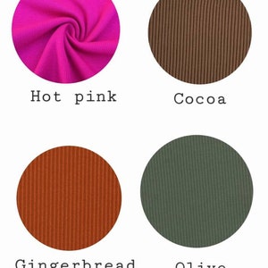 Op de afbeelding: Vier stofstalen in verschillende kleuren: felroze, cacao, gemberkoek en olijf. Elke staal is een close-up van de textuur van de stof.