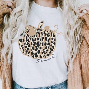 Cute Fall Teacher Shirt, Leopard Pumpkin Teaching Tshirt, Aesthetic and Minimalist Classroom Shirt for Autumn