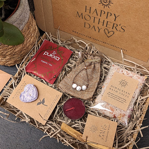 Mother's Day Gift Box, Unique gift box for mum, Holistic gift box for mum, Crystal gift box for mum, Spiritual gift box for mum