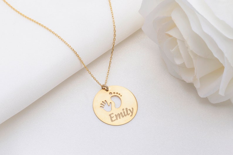Name Necklace Mothers Day Gift Gift for Mama Baby Name Necklace New Mom Necklace Custom Mom Gift Baby Feet Necklace