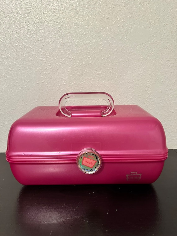 True Vintage Large  Pink Caboodles Cosmetic Case w
