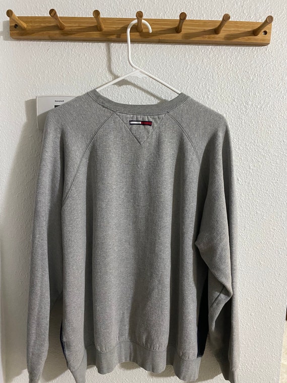 Vintage Tommy Hilfiger Pull Over  Gray Sweater 19… - image 5