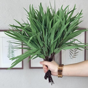 faux eucalyptus bunch，18”artificial eucalyptus leaves,DIY floral supply，eucalyptus decor，flower arrangement，home wedding eucalyptus decor