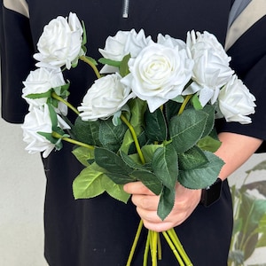 real touch white rose flower，artificial rose with stems，vase filling，DIY wedding supply，flower arrangement，home decor，wedding rose decor