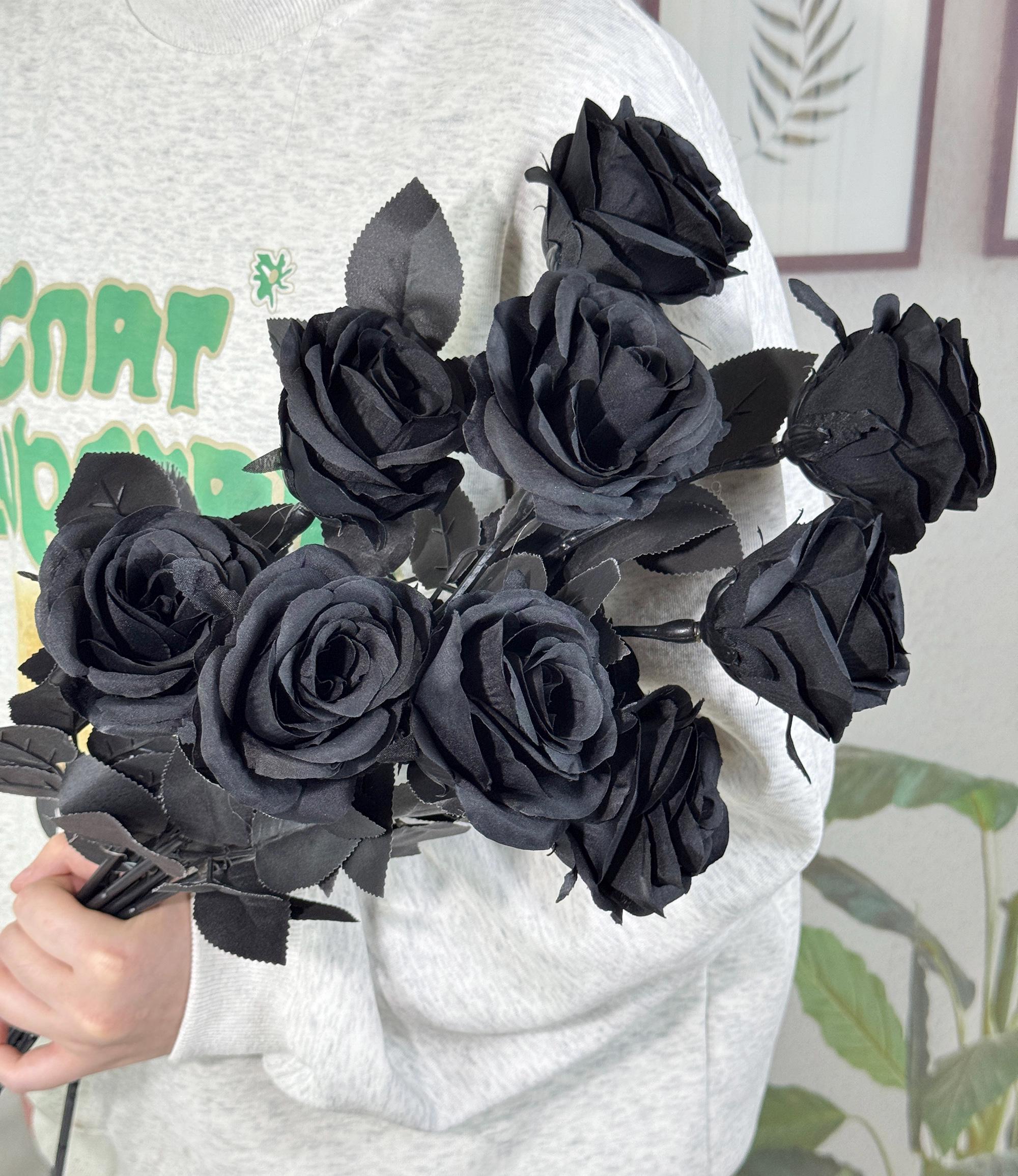 黒いシルクのバラの茎：ゴシック風の花瓶の詰め物、DIYフラワー
